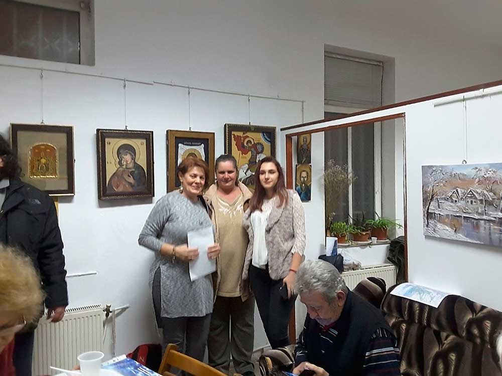 Expoziţie de debut în asociatie - Elena Varvara Iurkiewicz - „La mamuca, în casa cea mare, spre soare-rasare” (21 decembrie 2017 - 11 ianuarie 2018), la sediul AAPB, Bucuresti (9)